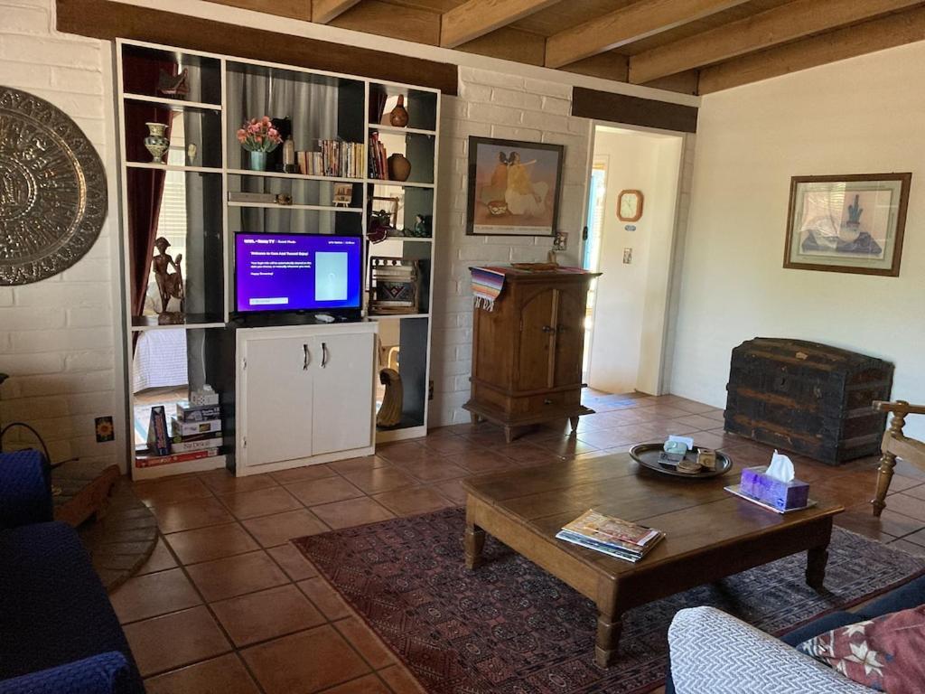 Casa Azul - Cute Centrally Located Adobe With Large Fenced Outdoor Living For Pets And Adults, Non-Smoking Tucson Exterior foto