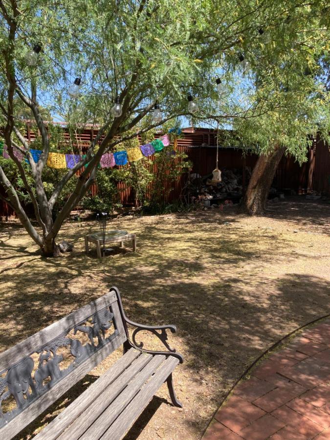 Casa Azul - Cute Centrally Located Adobe With Large Fenced Outdoor Living For Pets And Adults, Non-Smoking Tucson Exterior foto
